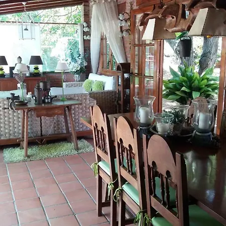 Villa El Mirador Y El Nogal *