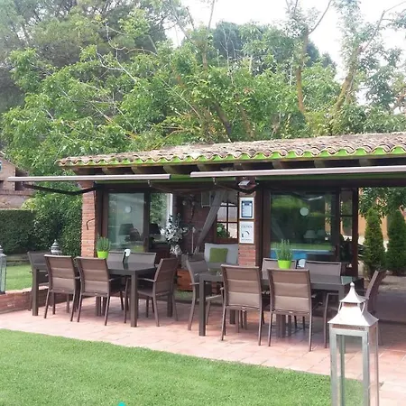 El Mirador Y El Nogal * Capellades